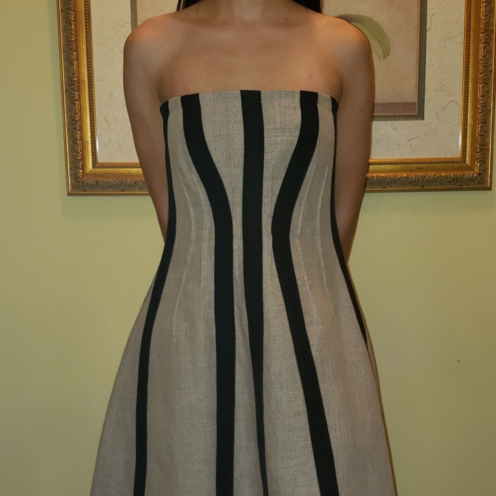 Dolce and Gabbana structured dress - Picture 3 of 8